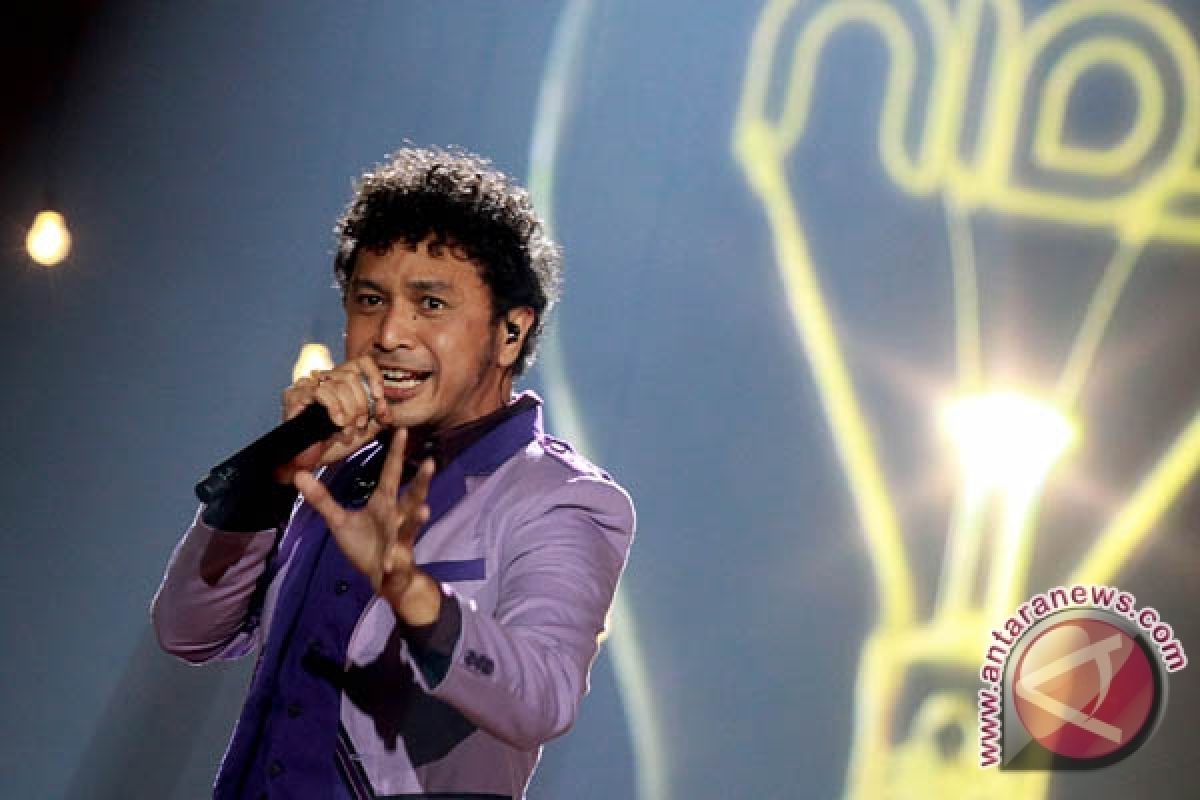 Giring Nidji geli lihat ulah joget penonton