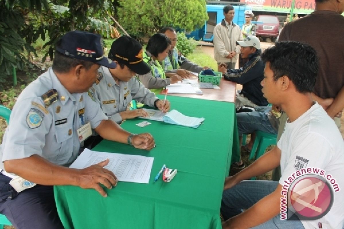 Dishubkominfo Singkawang Gelar Razia dan Sidang di Tempat