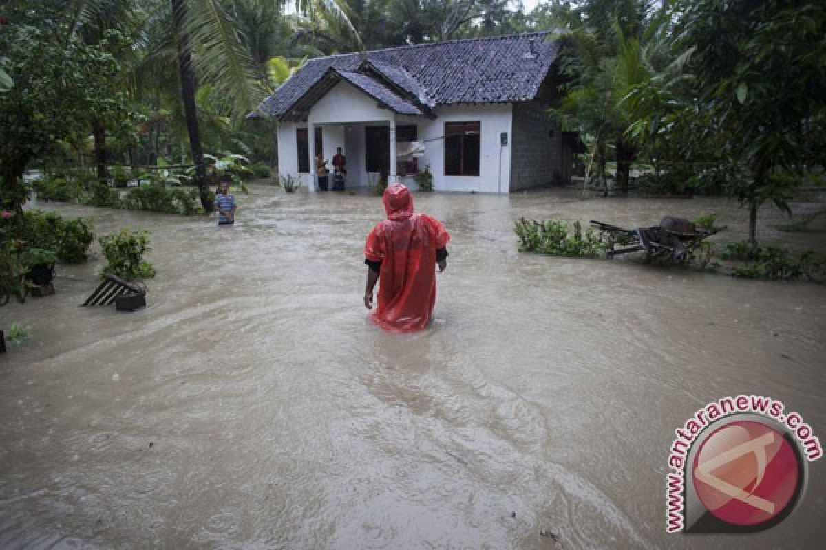 Seribu lebih pengungsi Kulon Progo bertahan di pengungsian