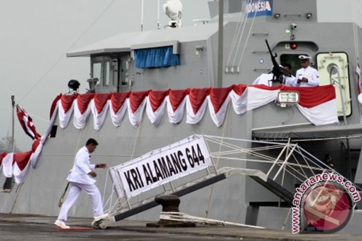 Tiga kapal perang buatan dalam negeri  kembali perkuat TNI AL