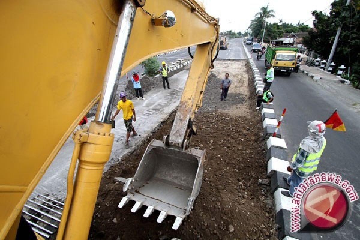 Pemkab Gunung Kidul perbaiki sejumlah jalan ambles