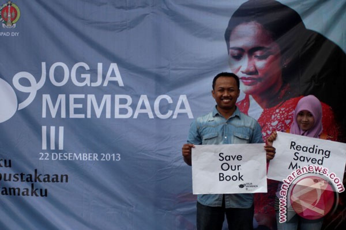 Perpustakaan Yogyakarta melakukan "stock opname" cek koleksi buku