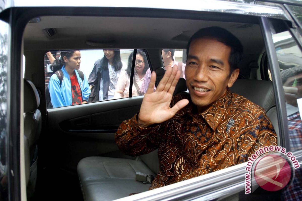 Jokowi Sayangkan Tak Ada Mobil Indonesia di IIMS