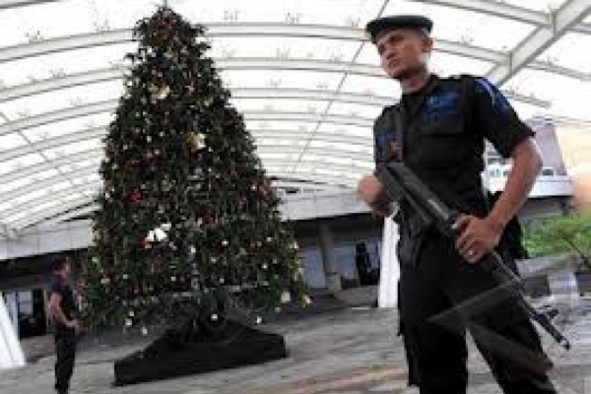 Polisi Sisir 23 Gereja Padang Jelang Misa Natal