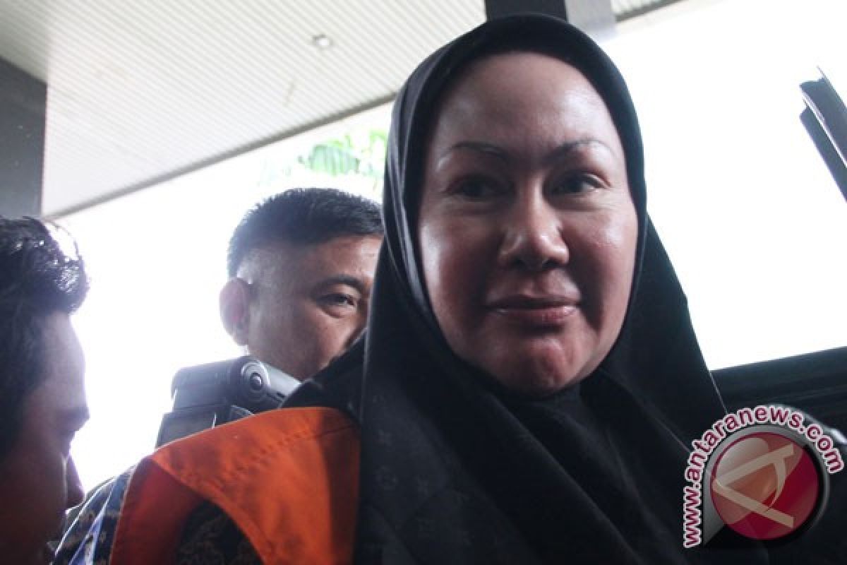 Pejabat Banten belum diizinkan temui Ratu Atut