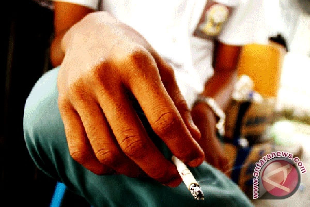 Riset: 67 prsen siswa merokok karena iklan
