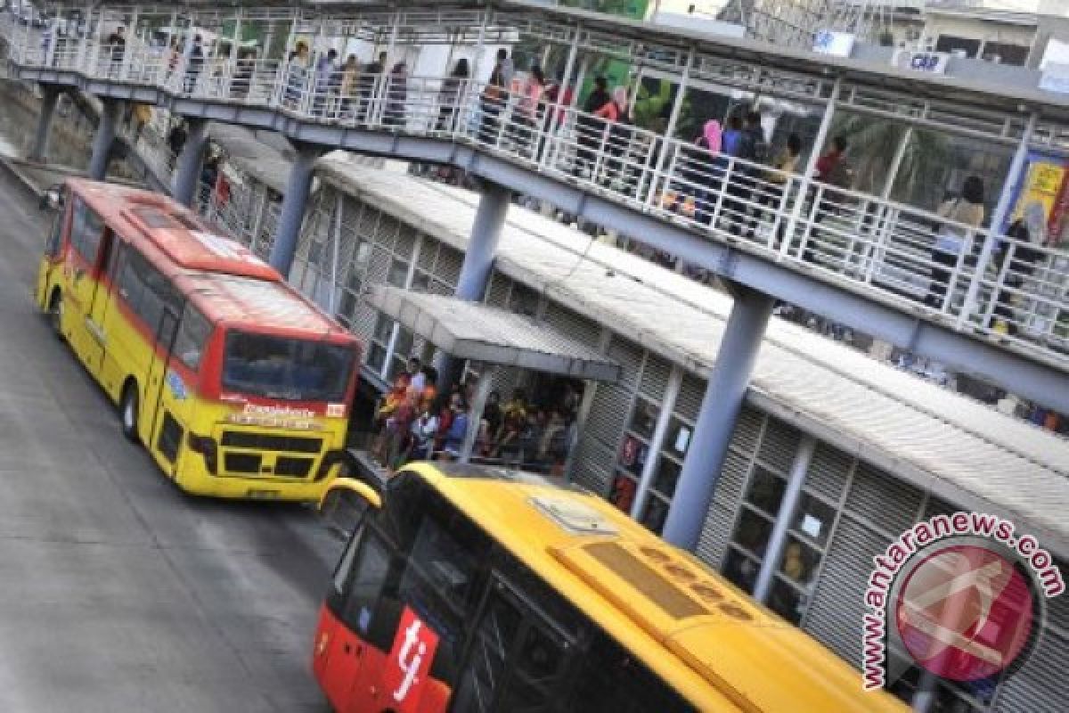 Transjakarta koridor I dialihkan