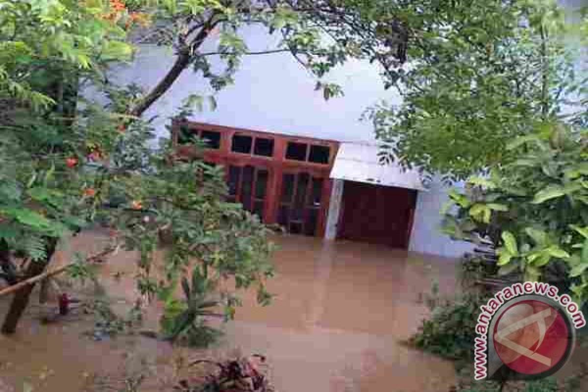 Pemprov kirim bantuan untuk korban banjir dompu