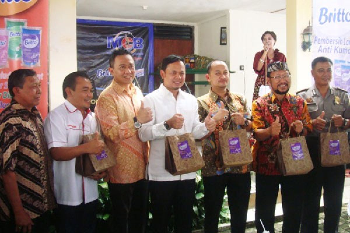 Politisi Bogor luncurkan sabun MCB