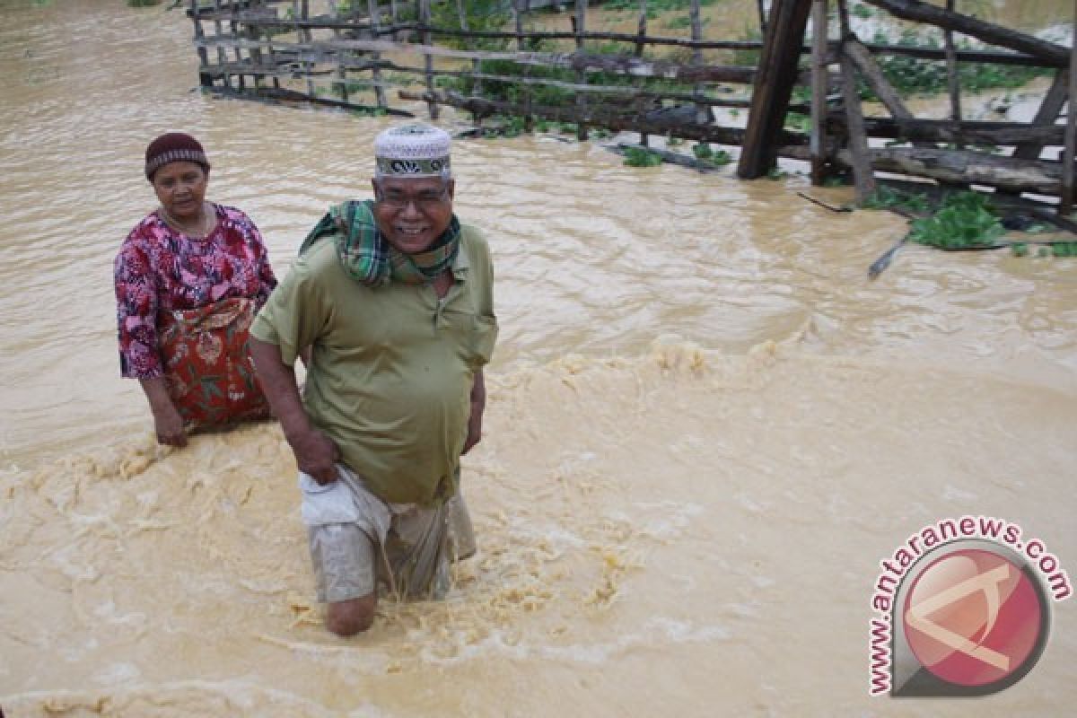 Banjir Bandang Di Subang Rusak 14 Rumah