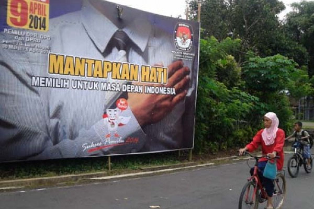 Para Pengandal Pesta Demokrasi Tanpa Gemerencing