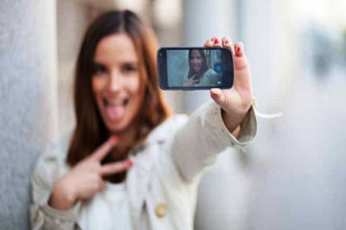 Demam "selfie" cuma enam bulan