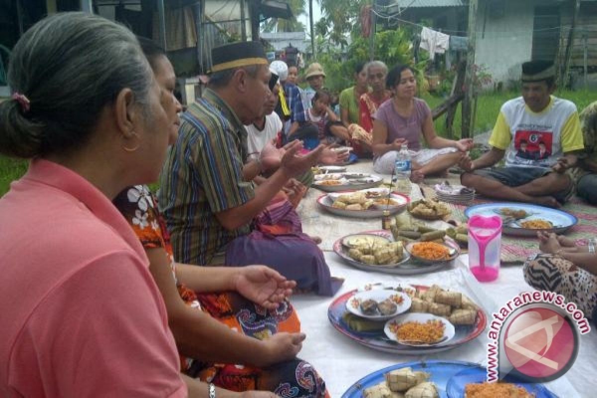 Tolak Bala Pada Rabu Terakhir, Ritual di Wajok Hilir