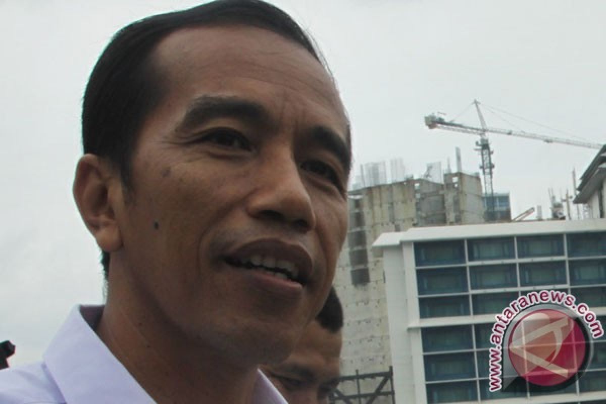 Jokowi minta PNS gunakan APBD dengan cermat