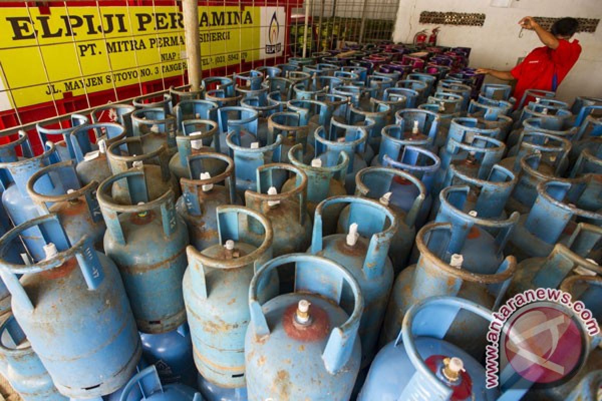 Is Pertamina monopolizing the 12-kg LPG cylinder business?