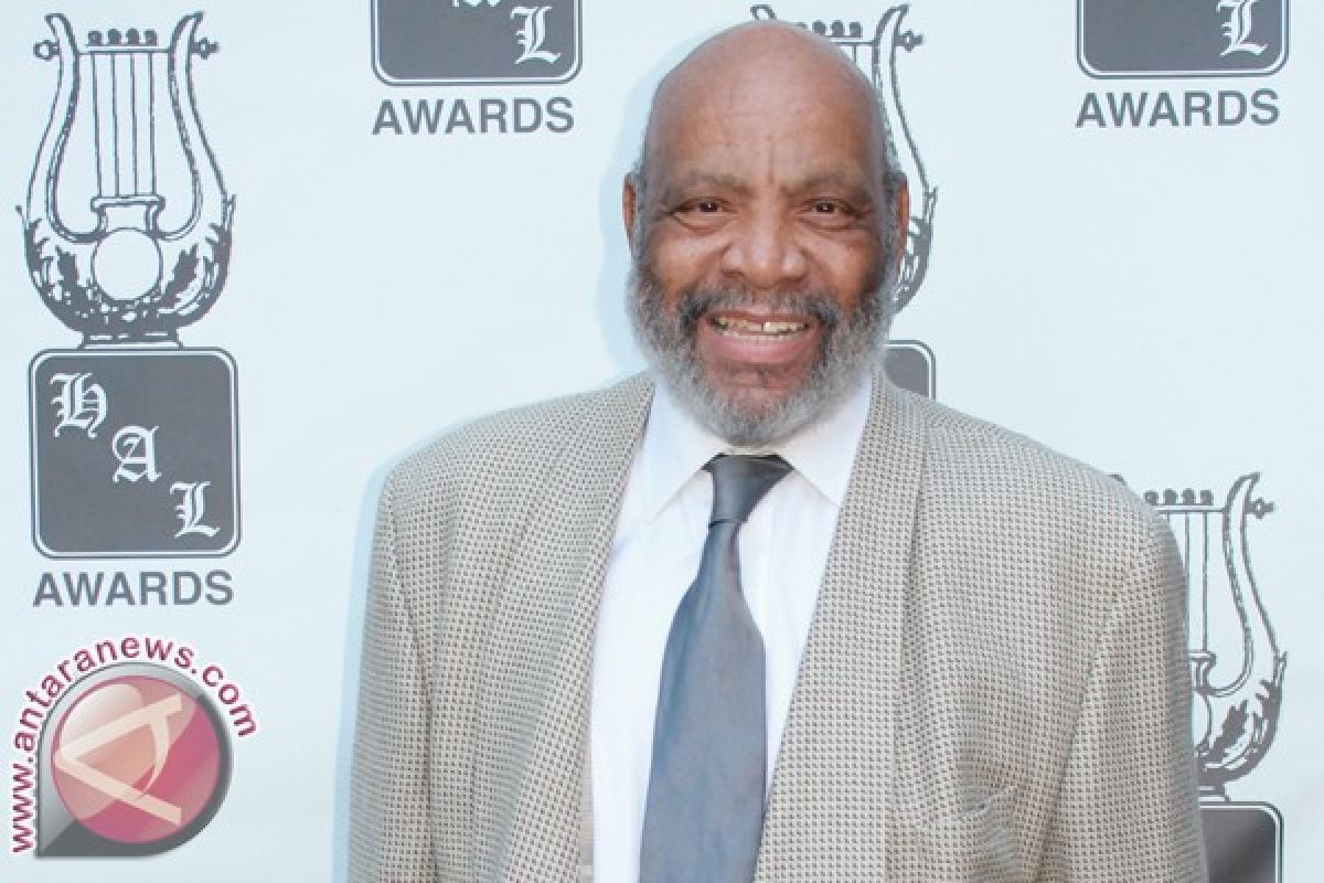 Aktor James Avery meninggal dunia 