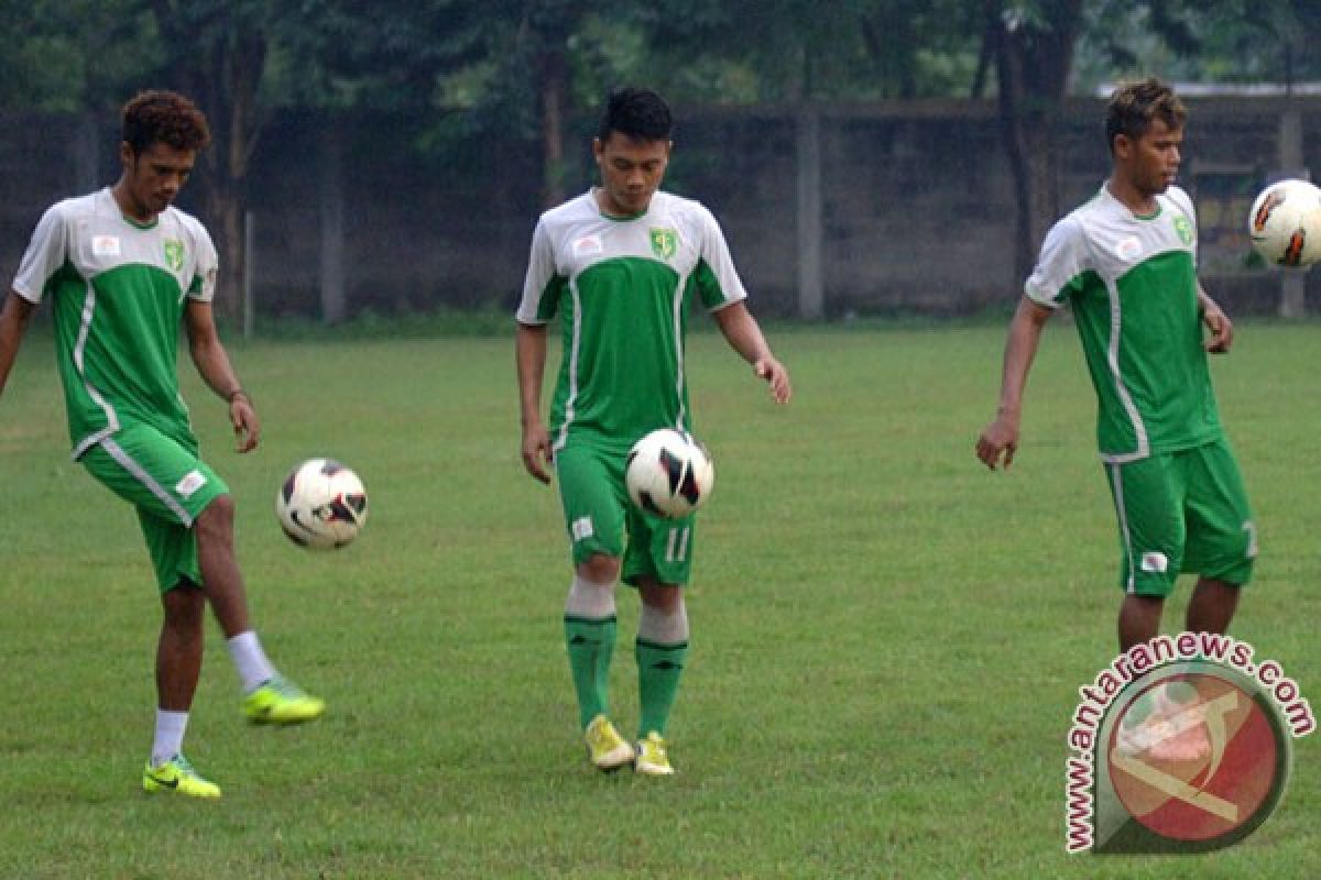 Sepak bola bisa bantu pria atasi obesitas  