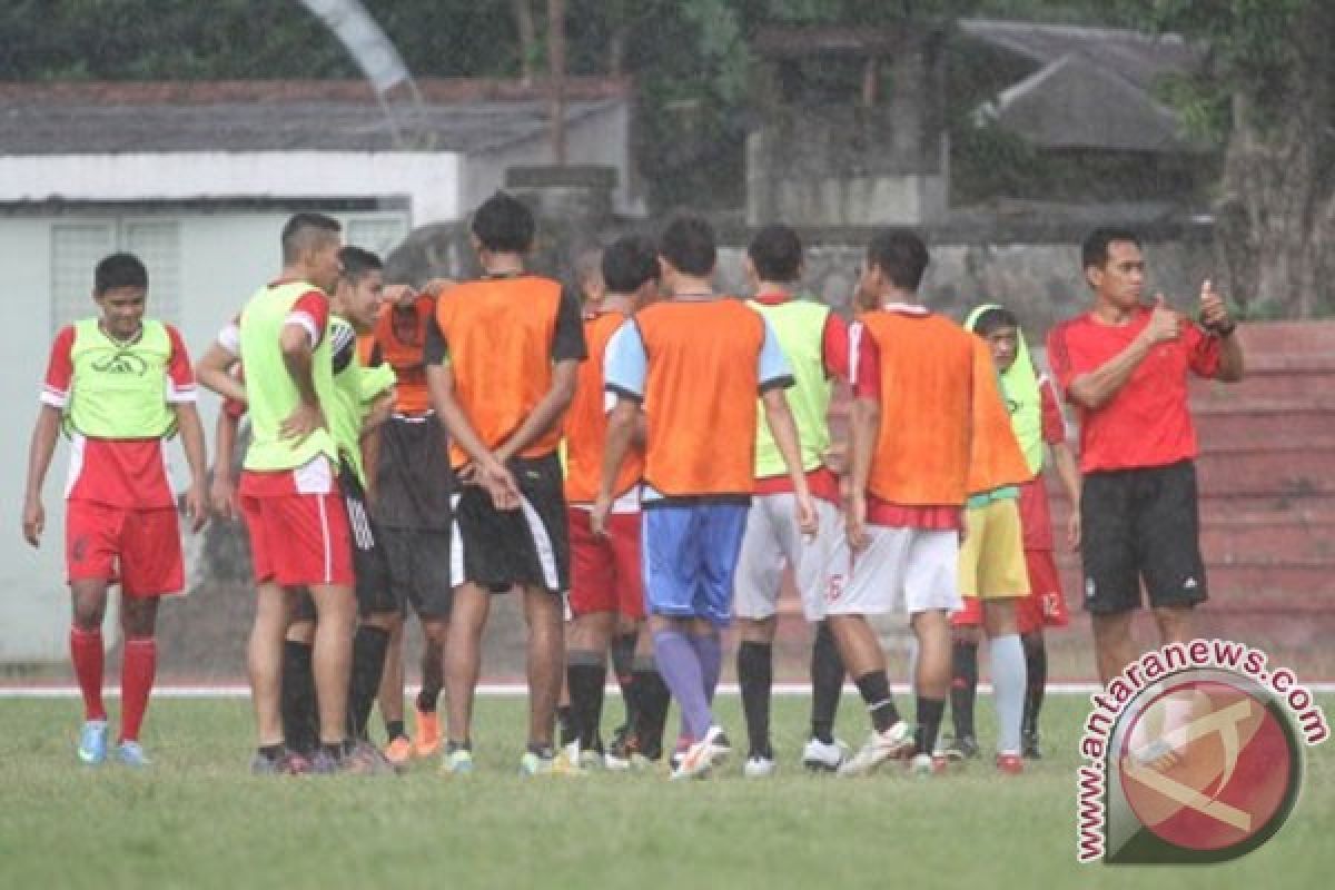 Persis Solo akan kontrak 14 pemain