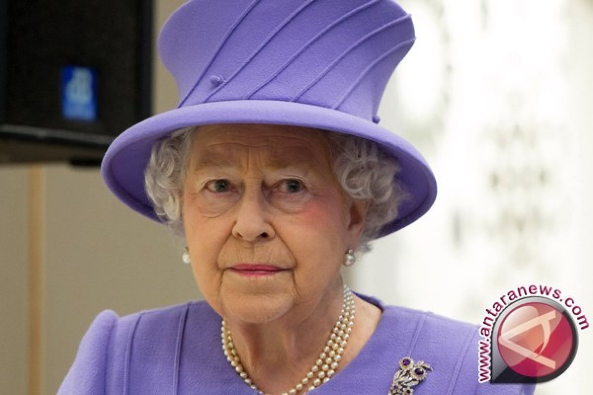Ratu Elizabeth perintahkan Pangeran Harry cukur jenggot