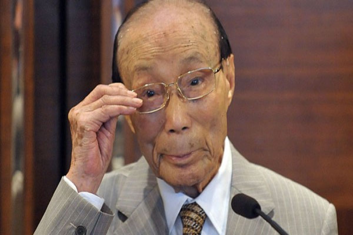Hong Kong media mogul Run Run Shaw dies at 107