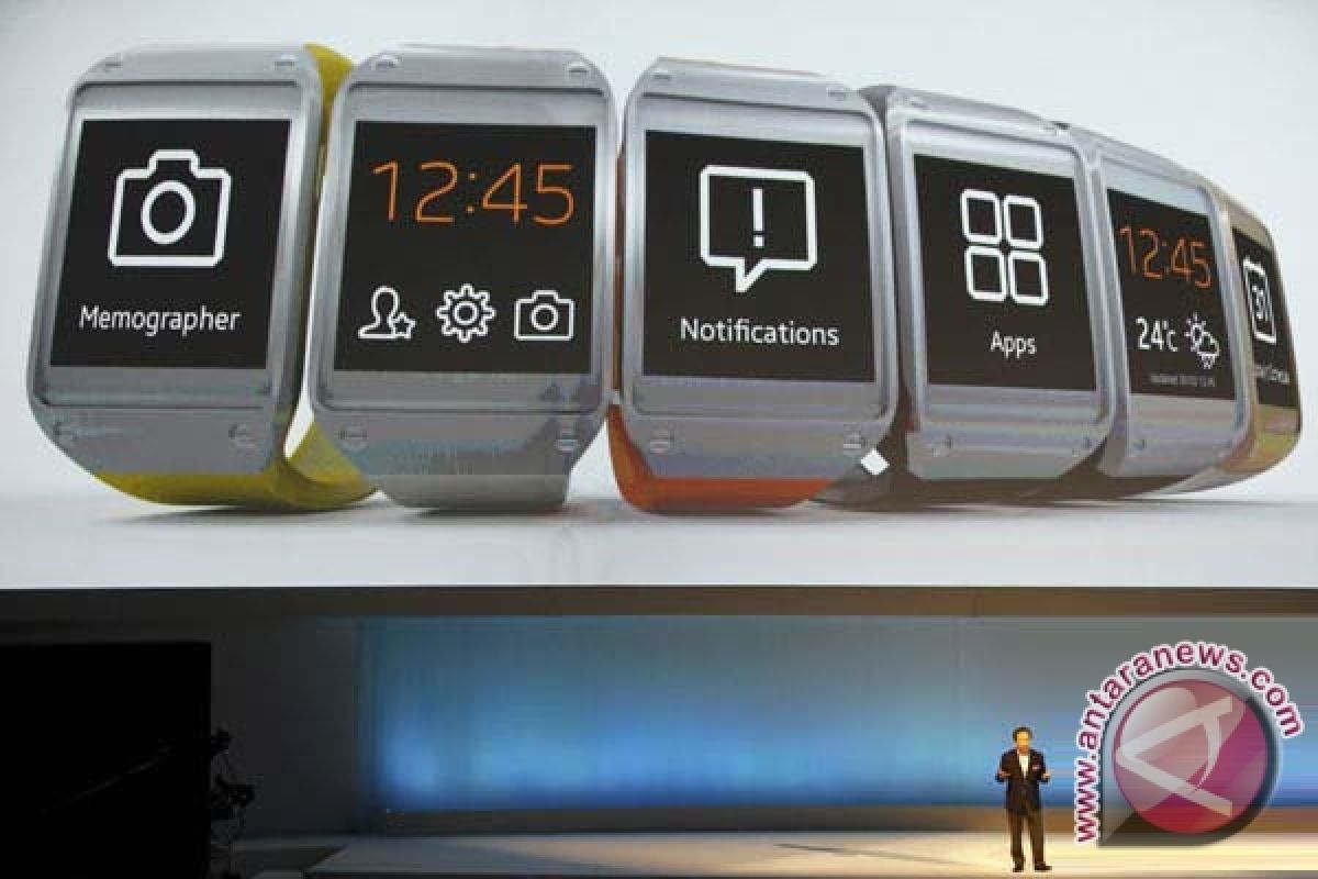 Mobil Listrik Gunakan Fitur Samsung Galaxy Gear