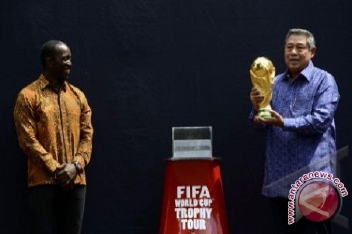 Presiden sambut Trofi Piala Dunia di Istana