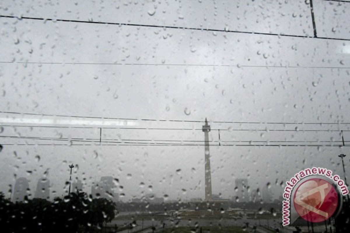 Hujan diperkirakan mengguyur DKI Jakarta hari ini