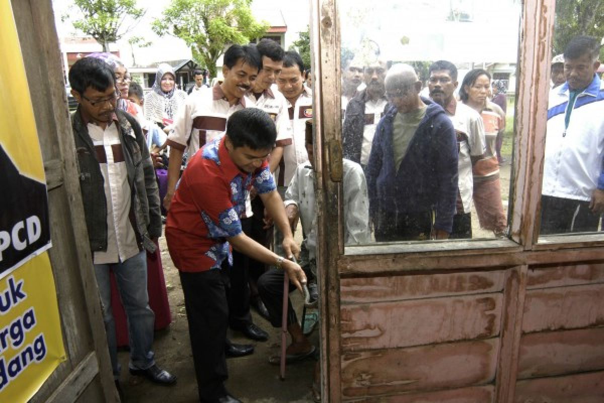 Pasaman Anggarkan Rp2 Miliar Perbaikan Rumah Masyarakat