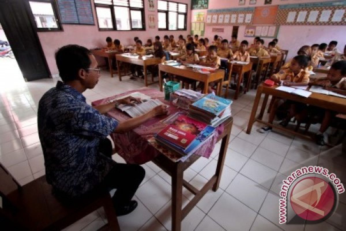 Sekolah di Trumon Aceh Selatan Kekurangan Guru 