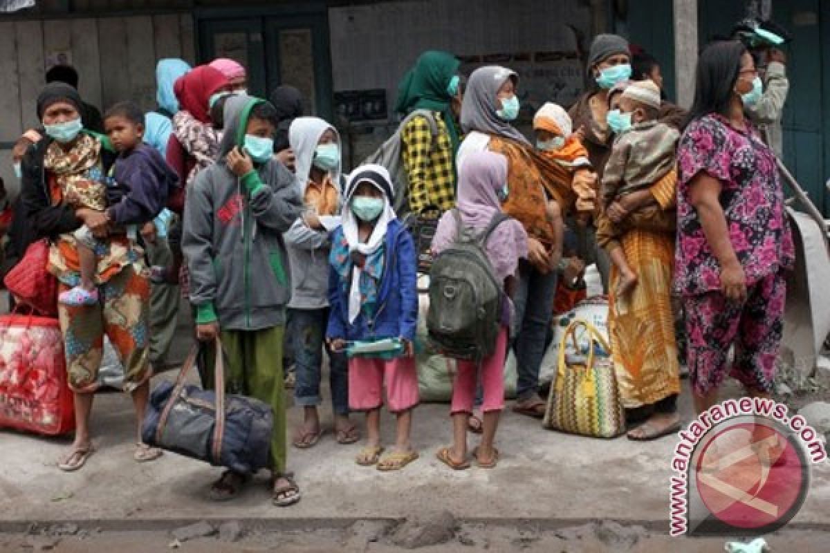 Bank mudahkan debitur pengungsi Sinabung