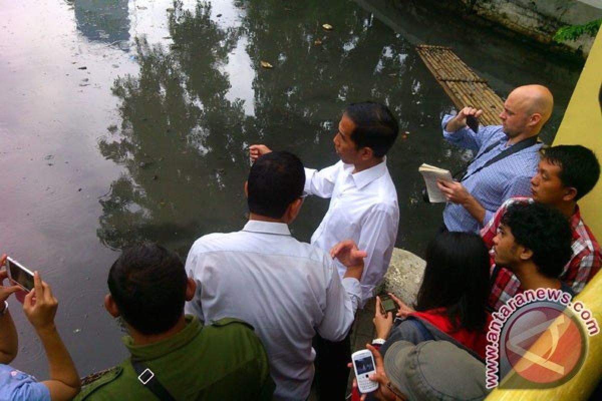 Jokowi himbau warga patuhi peringatan dini