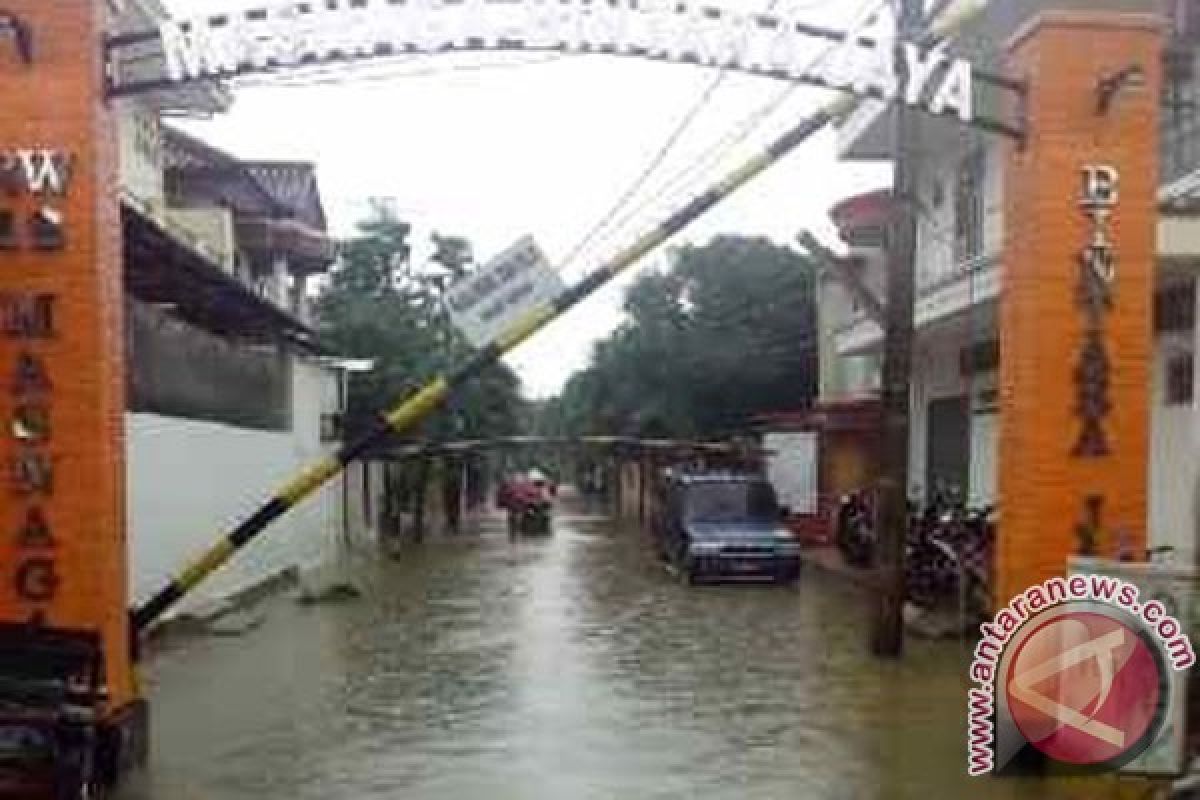 Sebagian wilayah Bekasi masih terendam 