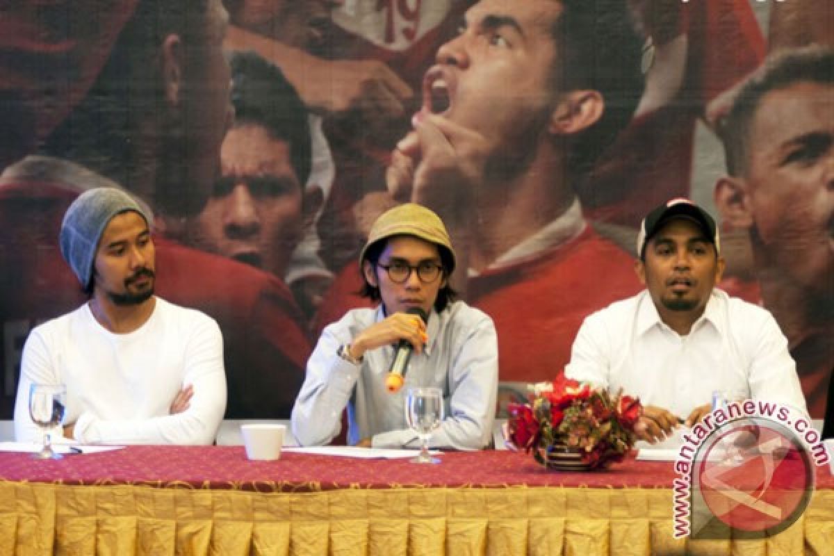 Glenn Fredly produseri film bertema sepakbola di Maluku