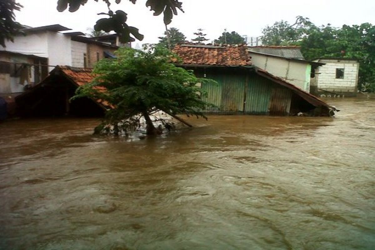 BNPB: 514 tewas per tahun akibat banjir
