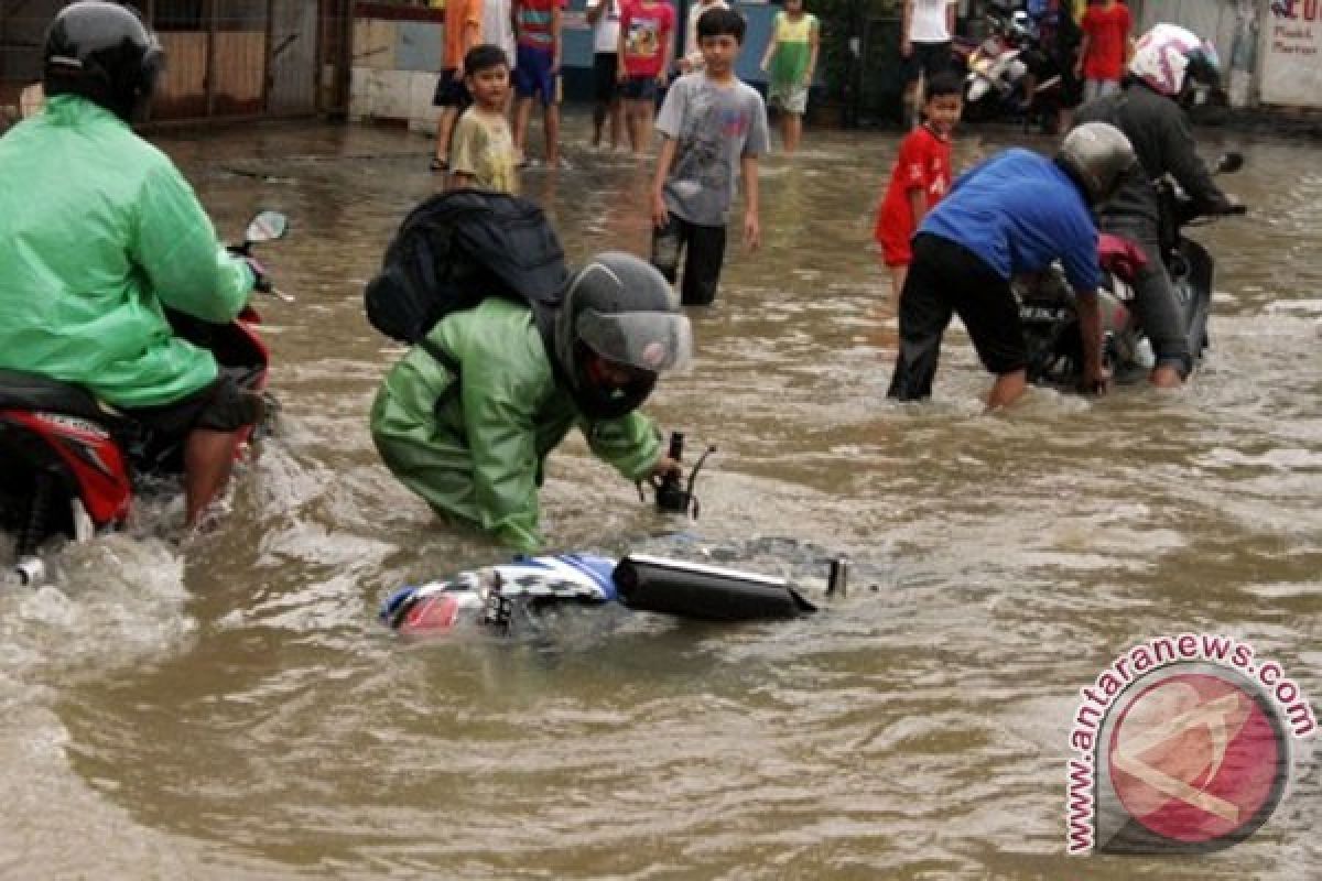 Jaga Kesehatan Saat Musim Hujan