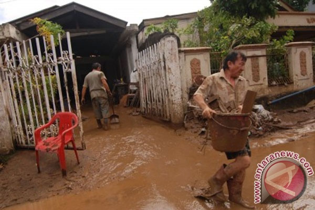 Penyakit mulai serang korban bencana di pengungsian