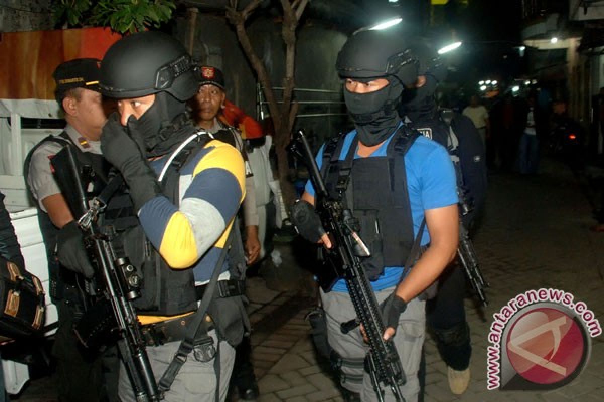 Polisi geledah tempat indekos terduga teroris di Karanganyar