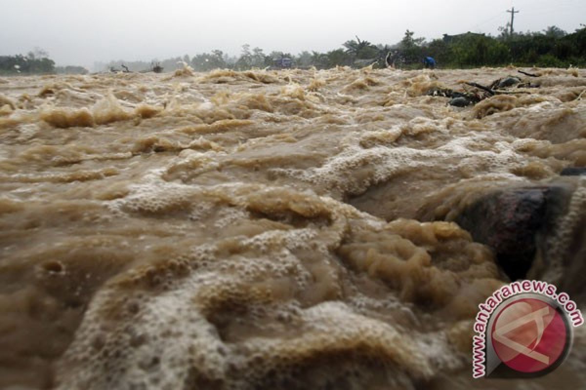 Enam orang tewas akibat tanah longsor dan banjir Filipina