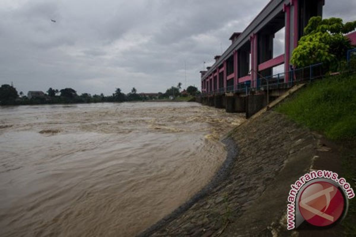 Dredging of Cisadane river to begin in 2015