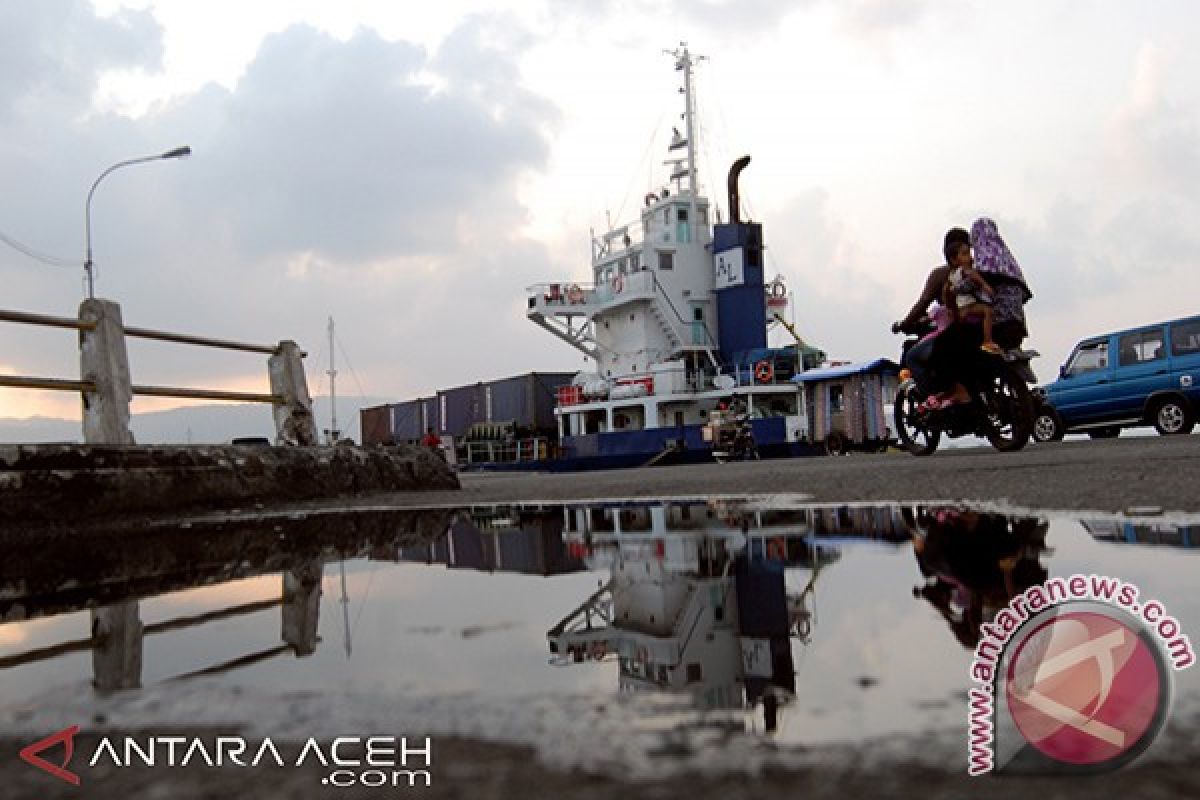 Aktivitas Pelabuhan Malahayati