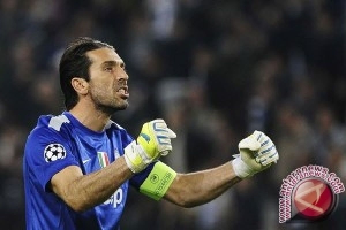 Belum Ada Kepastian Buffon Pensiun Musim Ini