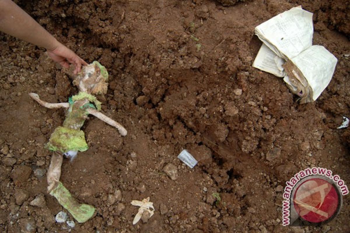 12 korban tanah longsor Jombang sudah ditemukan