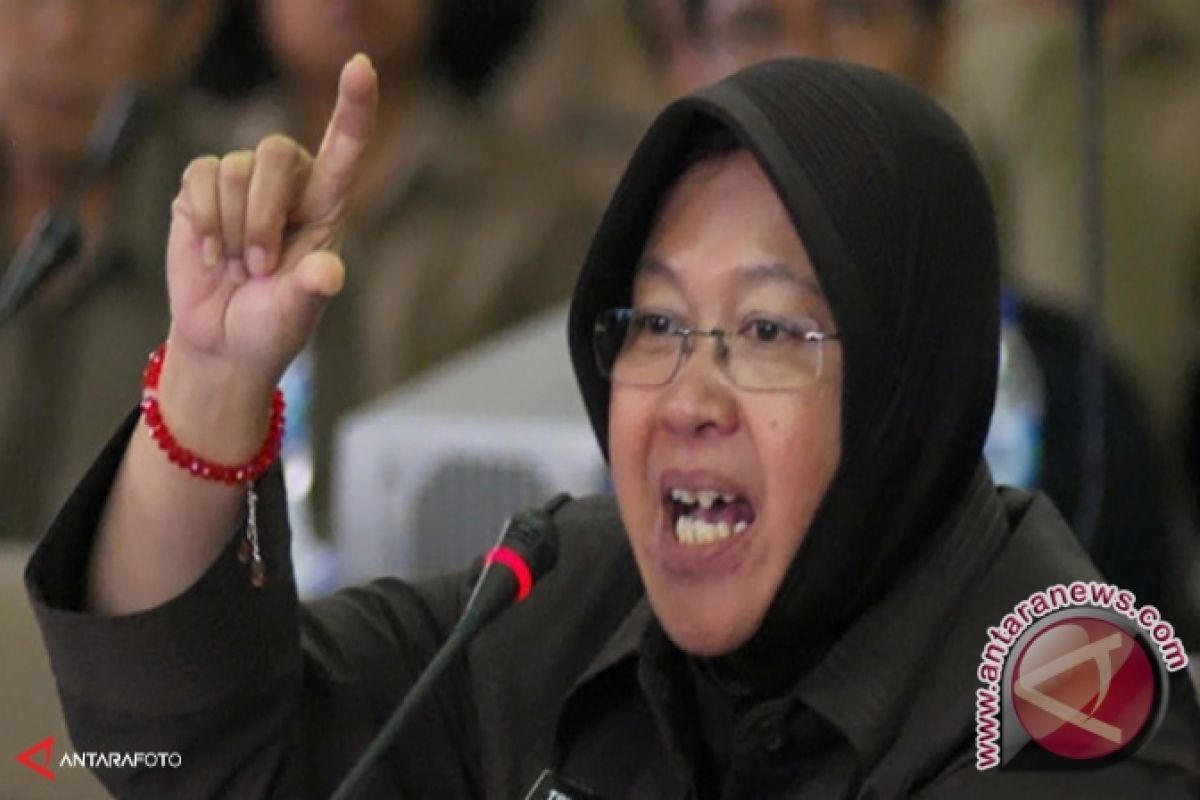 Ini penjelasan Risma ketika dijemput relawan Kharisma dari Jakarta