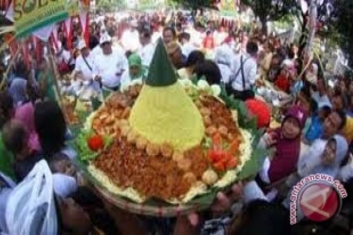 Petani Lereng Sumbing Gelar Among Tani