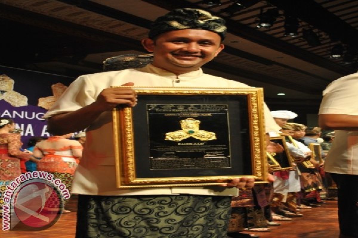 Grand Istana Rama Sabet Emerald THK Award