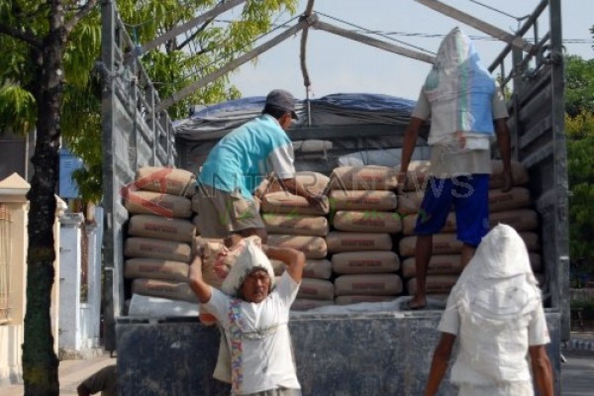 Penjualan Semen Gresik Sekitar Wilayah Surakarta Naik