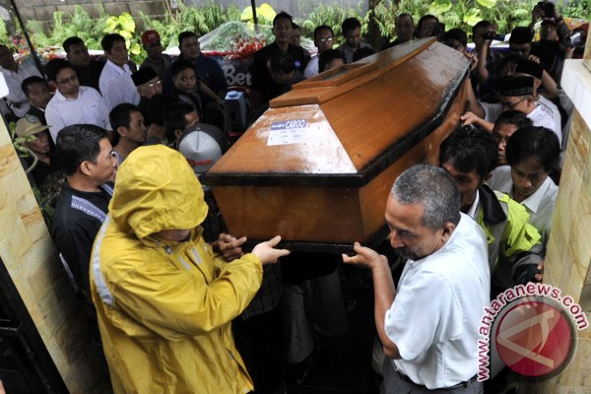 KORBAN BANJIR BANDANG MANADO