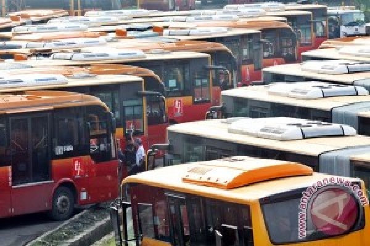 Jokowi-Ahok Siap Diperiksa KPK Terkait Pengadaan Bus