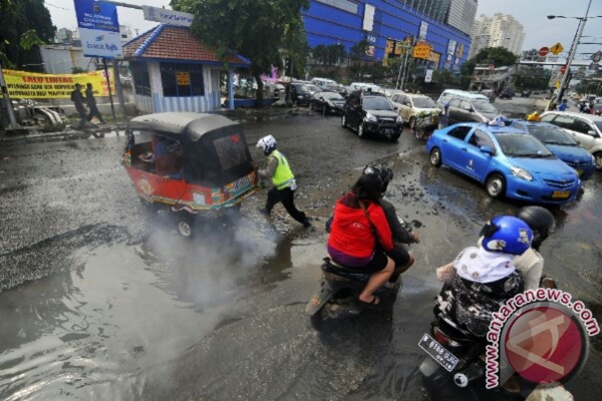 Kemarin, polisi tangkap pelaku penyekapan hingga normalisasi Ciliwung