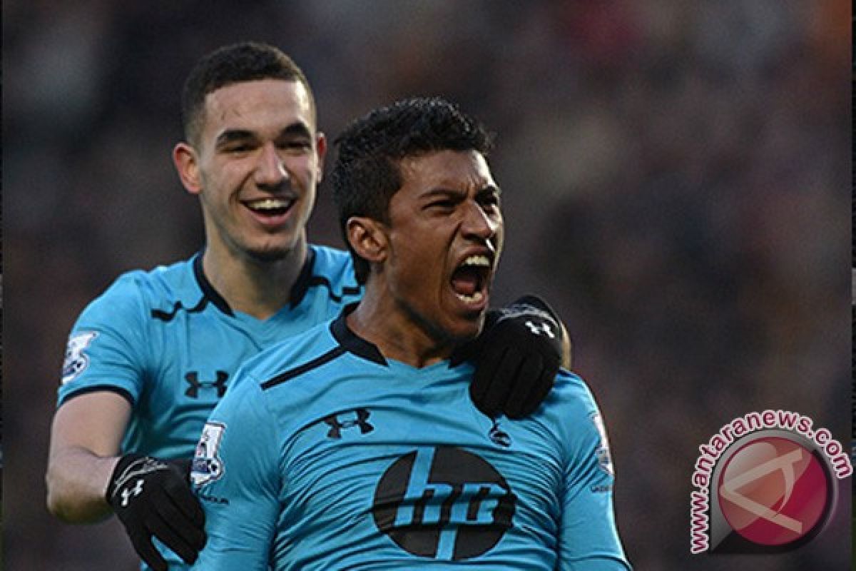 Spurs ke posisi lima setelah ditahan Hull 1-1